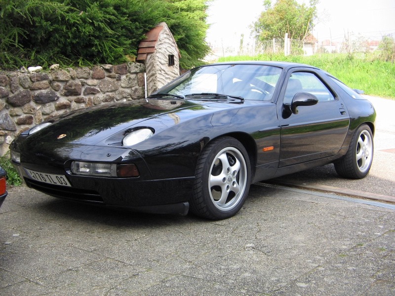 Porsche 928 GTS Morabito