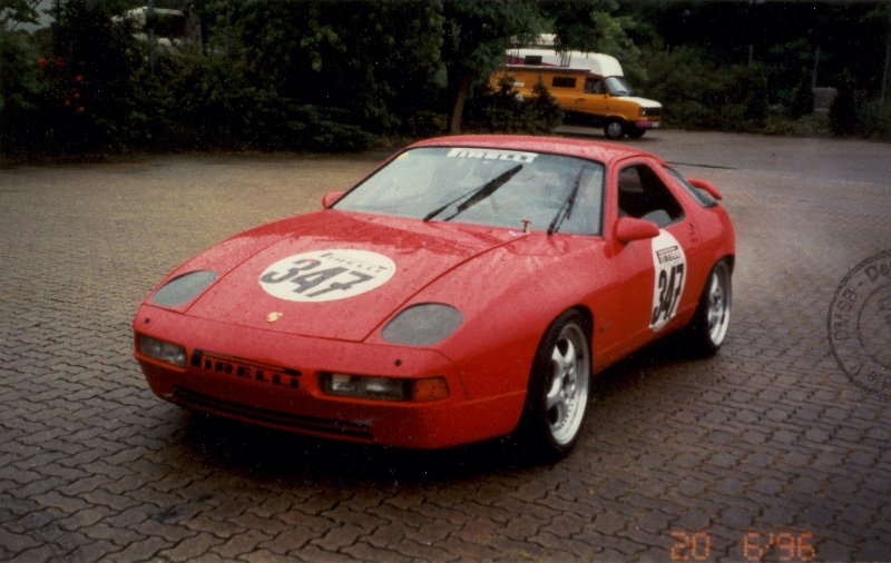 Porsche 928 CS