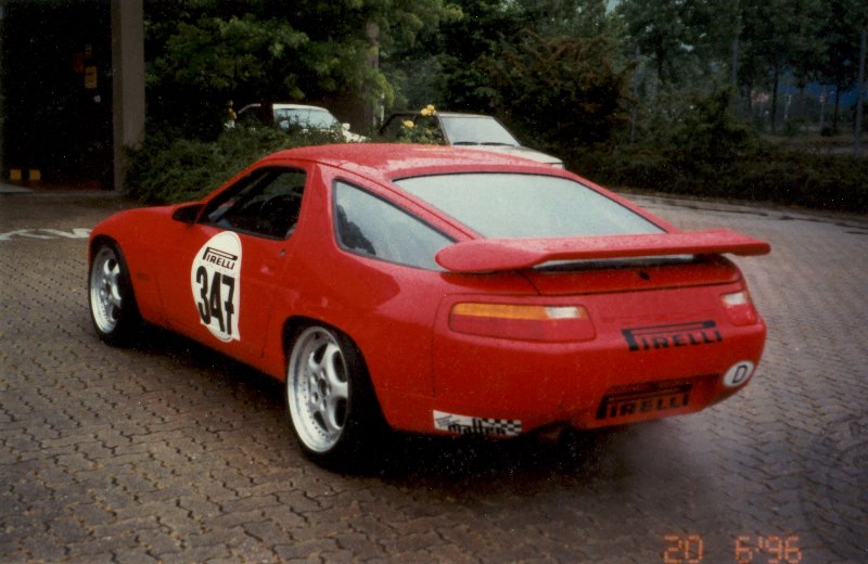 Porsche 928 CS